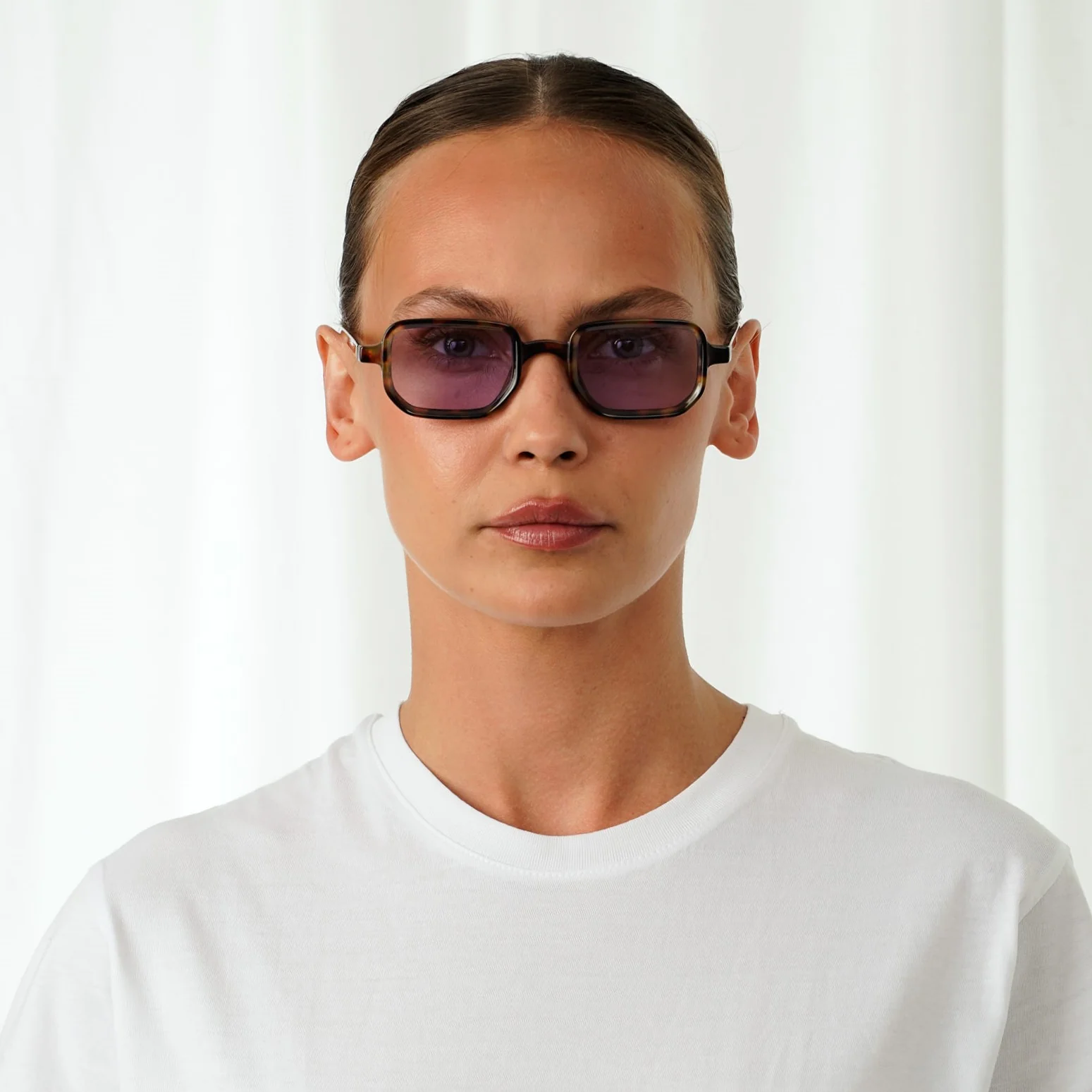 BILLIE - Image 44