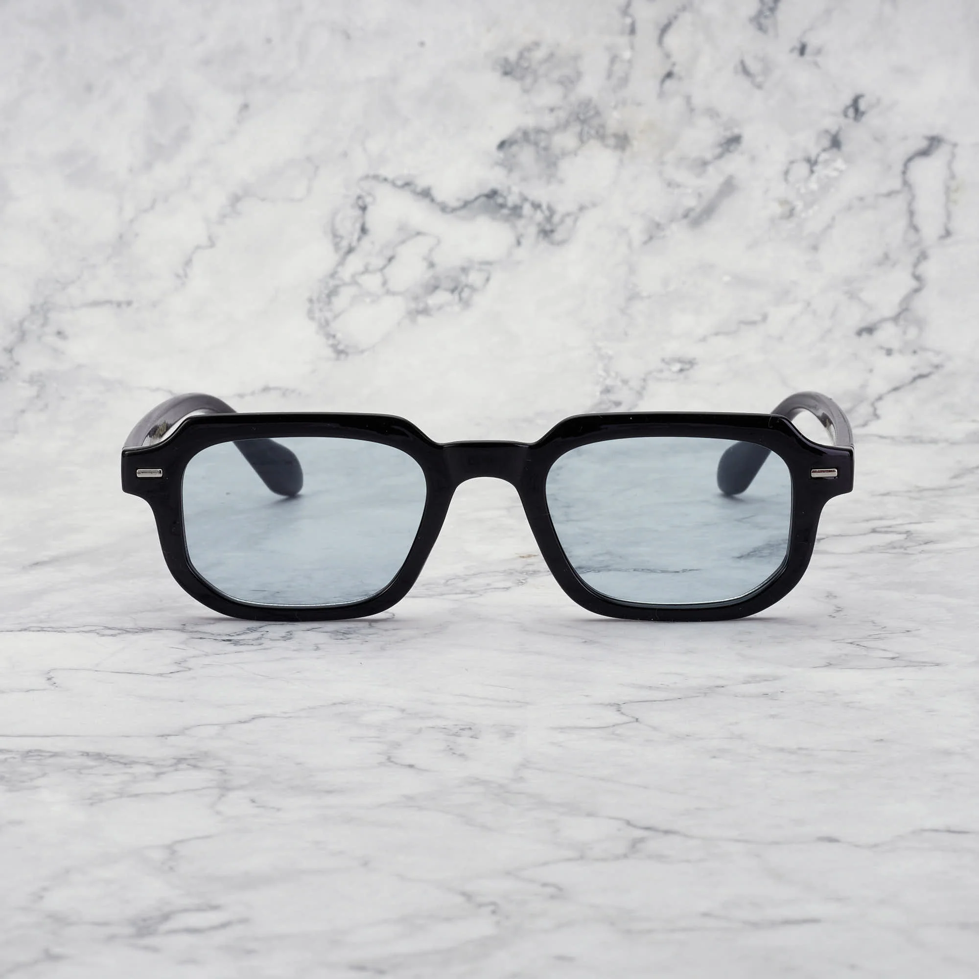 EDDIE - Image 13