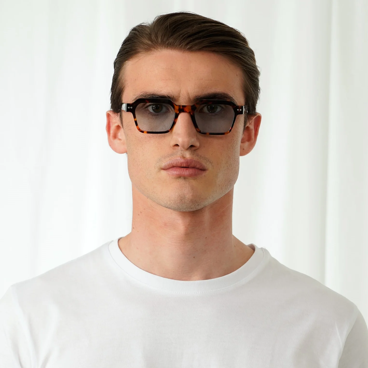 ELLIOT - Image 11