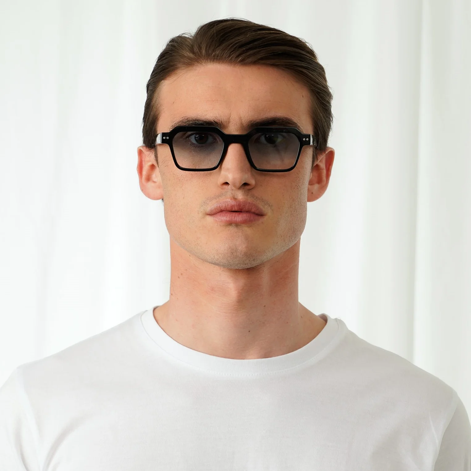 ELLIOT - Image 19