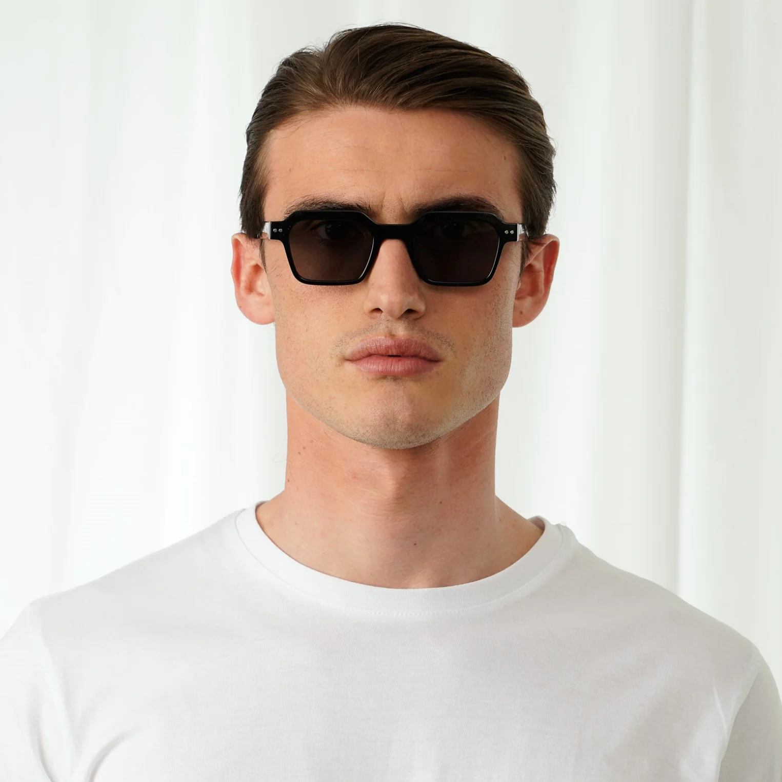 ELLIOT - Image 23