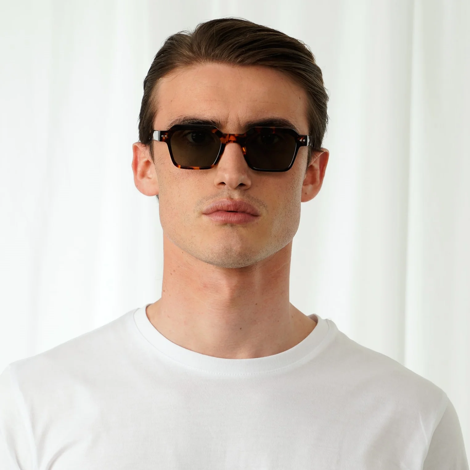 ELLIOT - Image 3