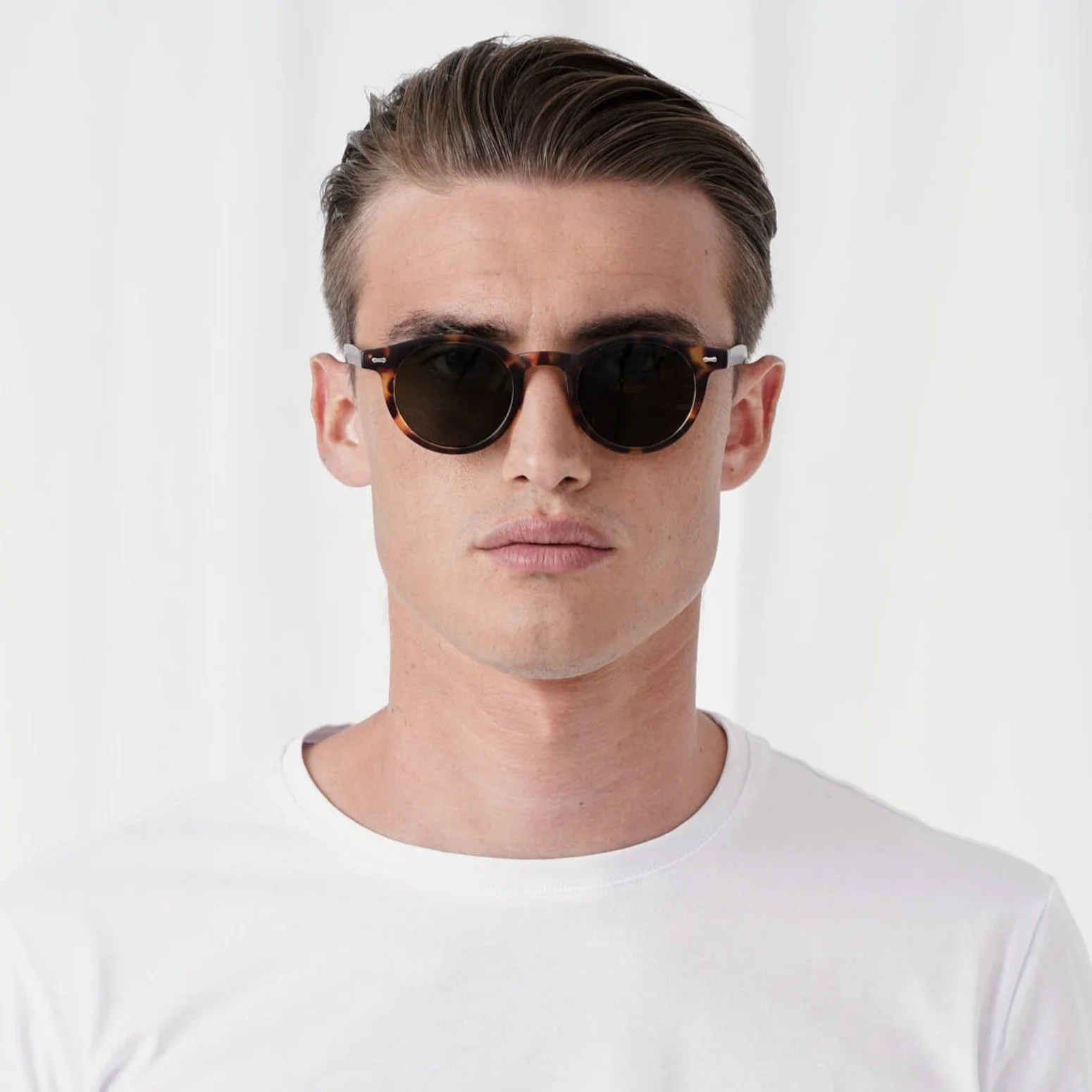 JAMES - Image 11
