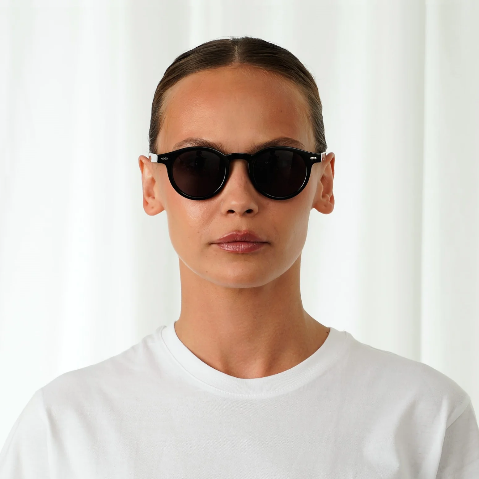 JAMES - Image 20