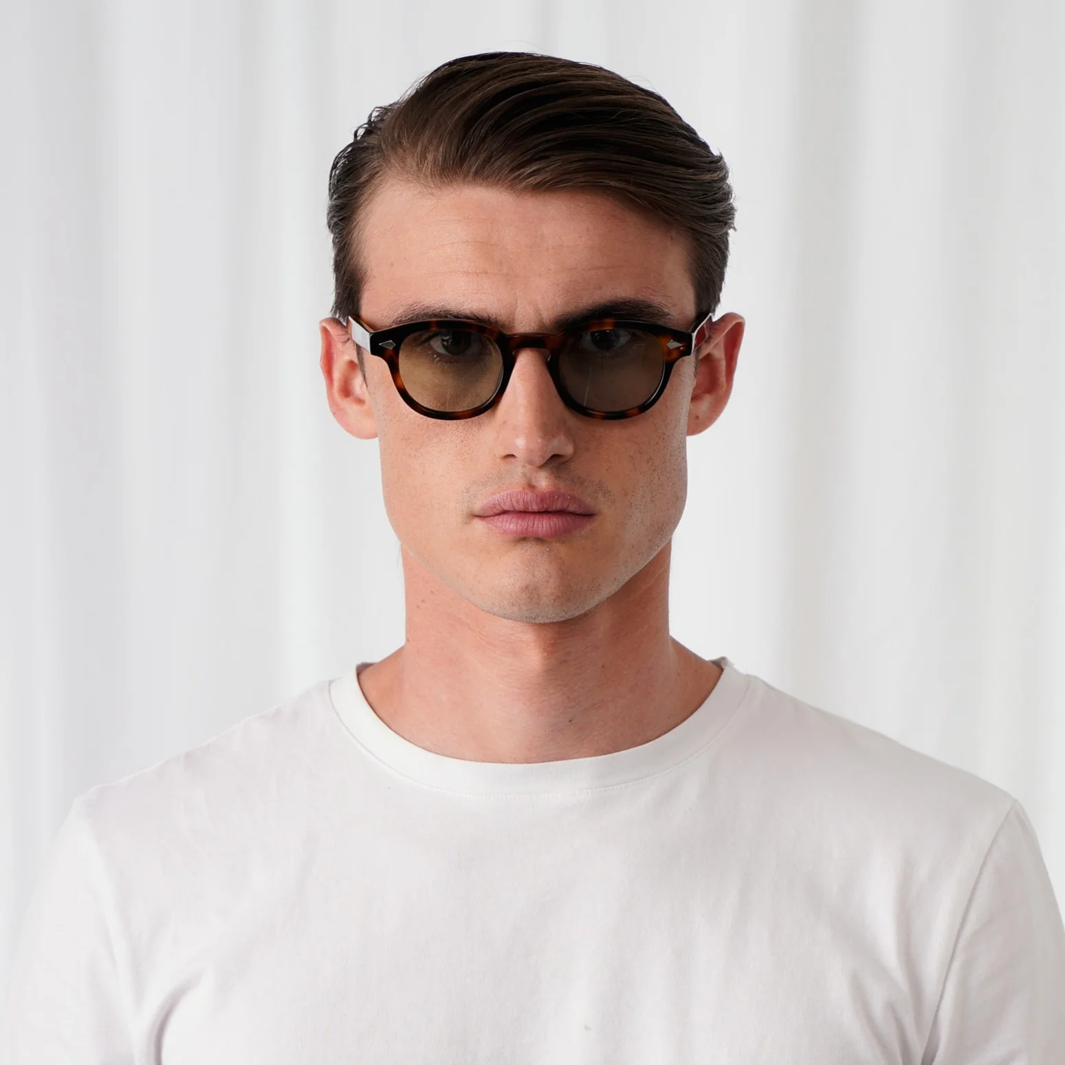 JOHN - Image 11