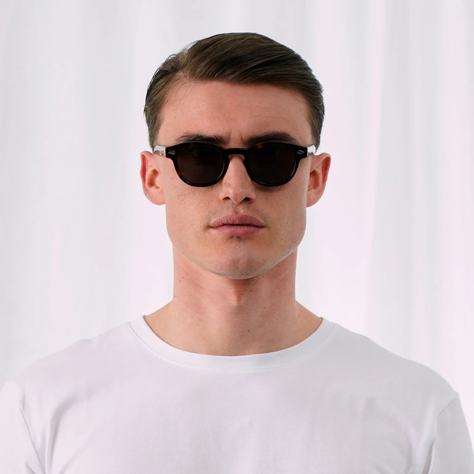 JOHN - Image 15