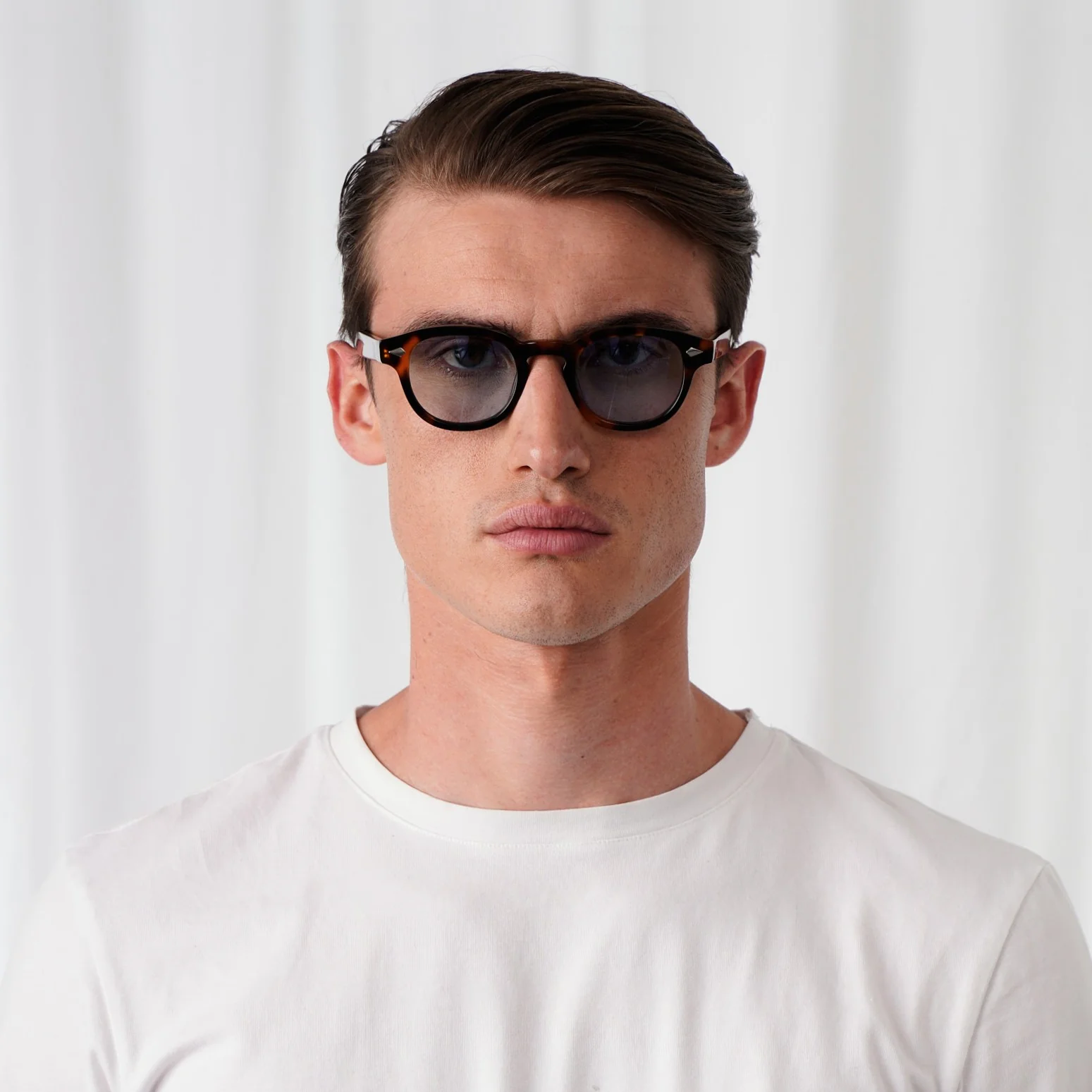 JOHN - Image 7