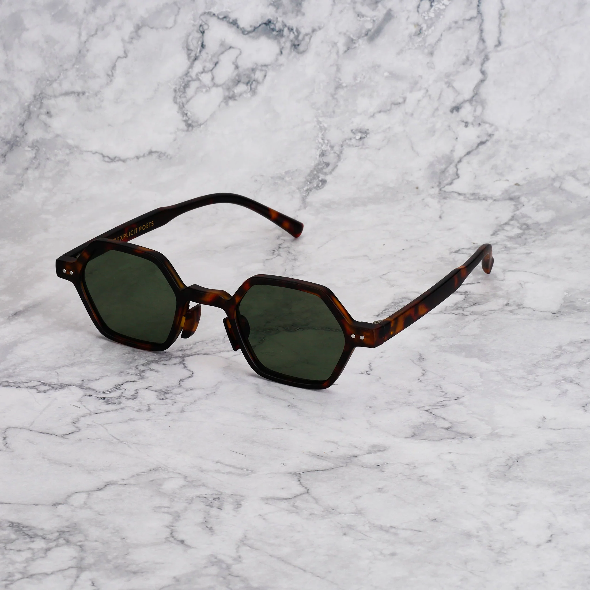 LEON - Image 14