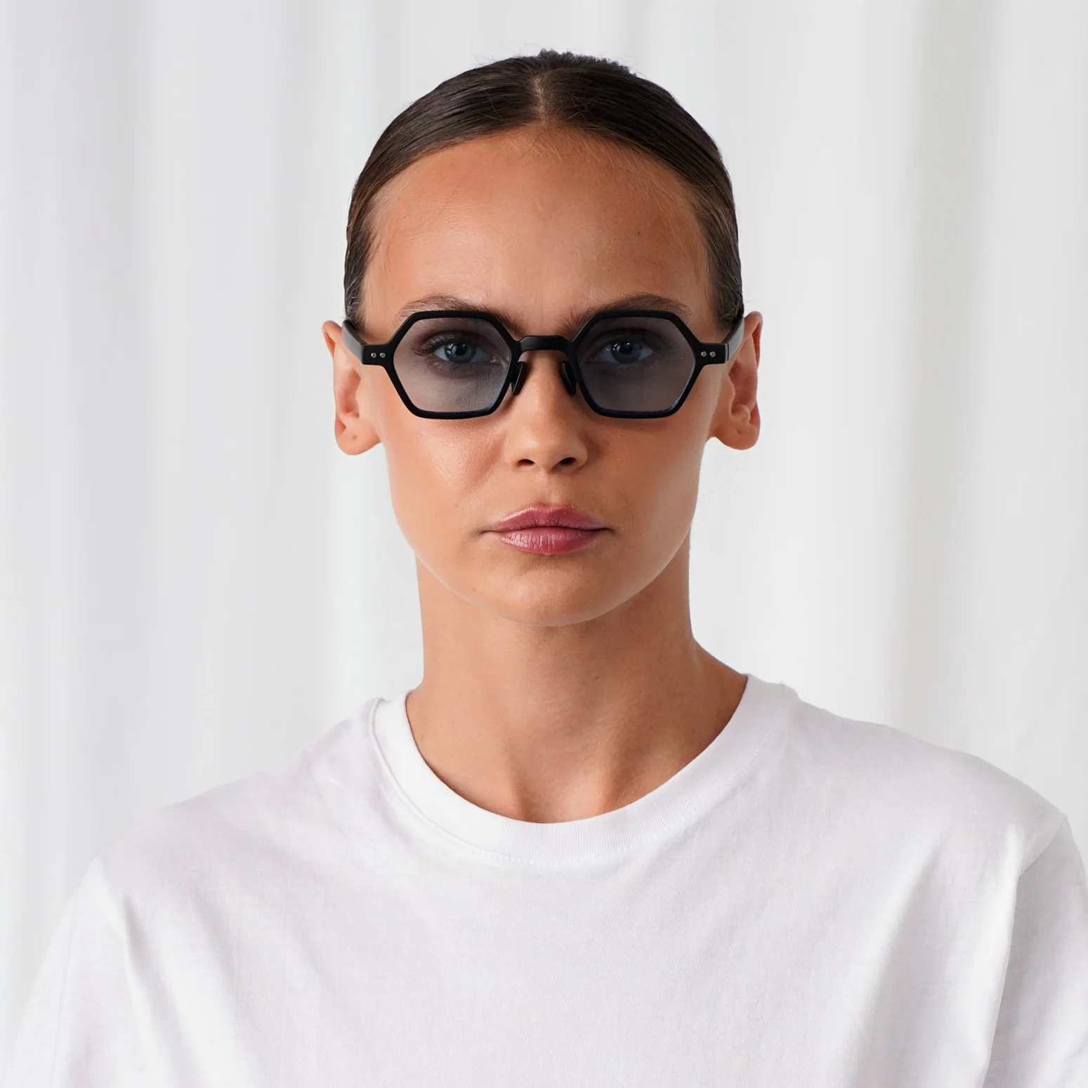 LEON - Image 20