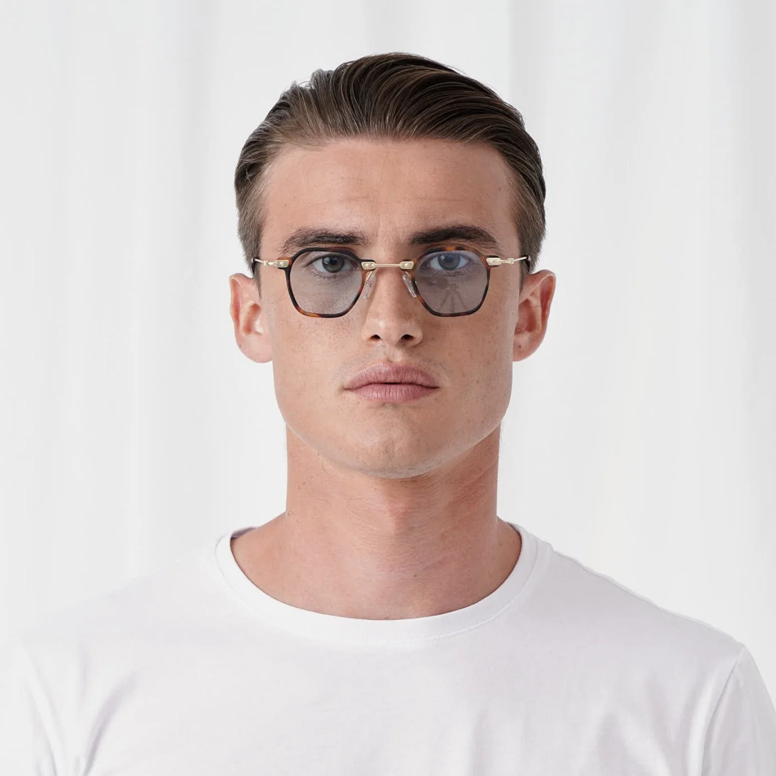 LOGAN - Image 15