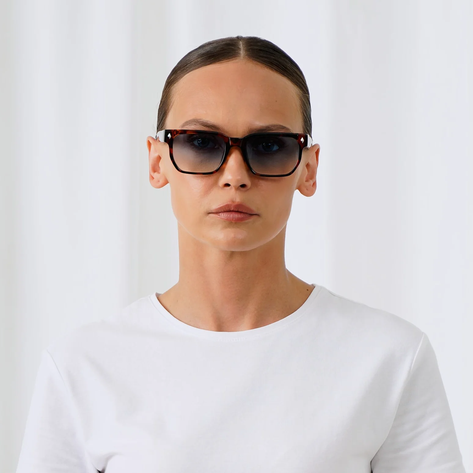 MAX - Image 16