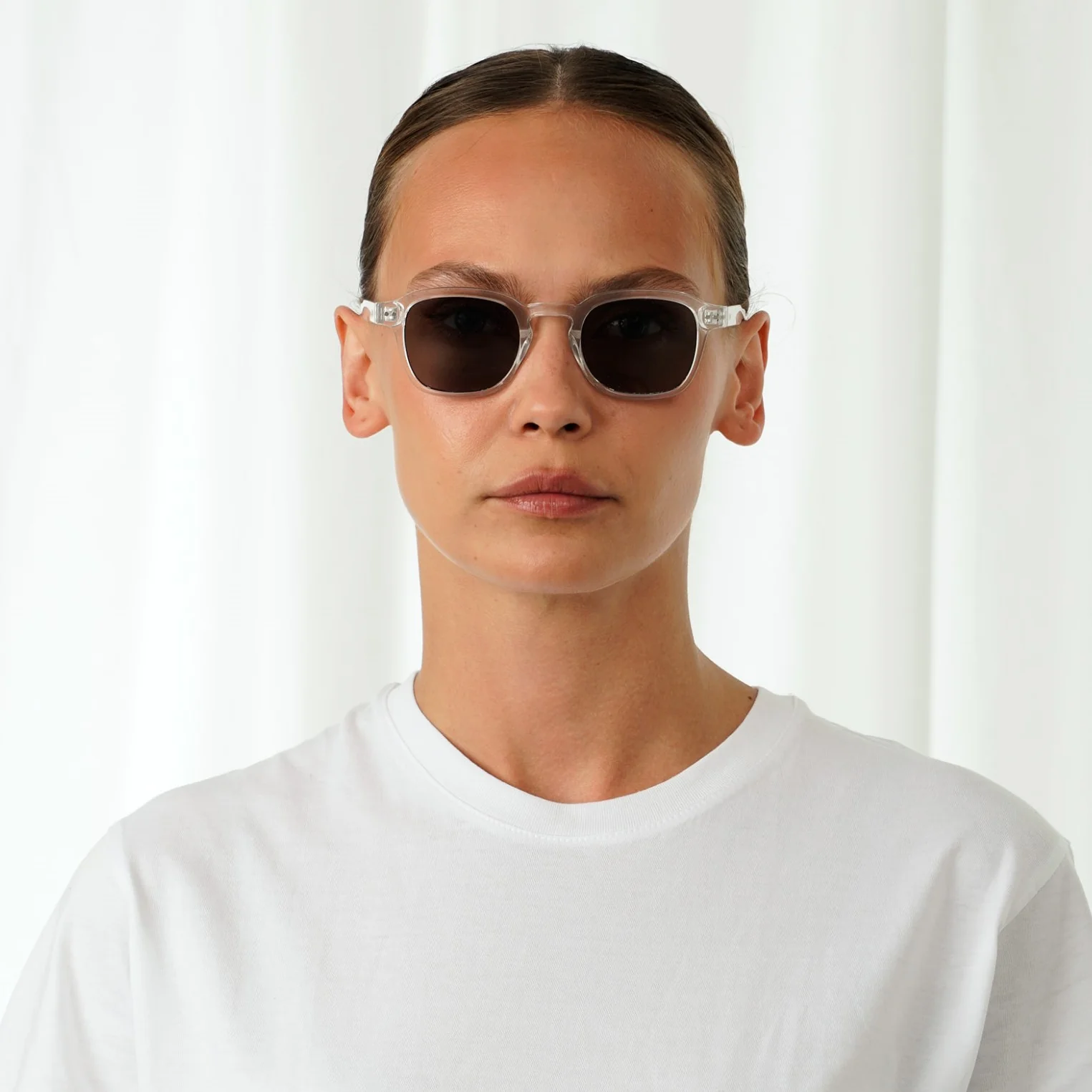 OLIVER - Image 12